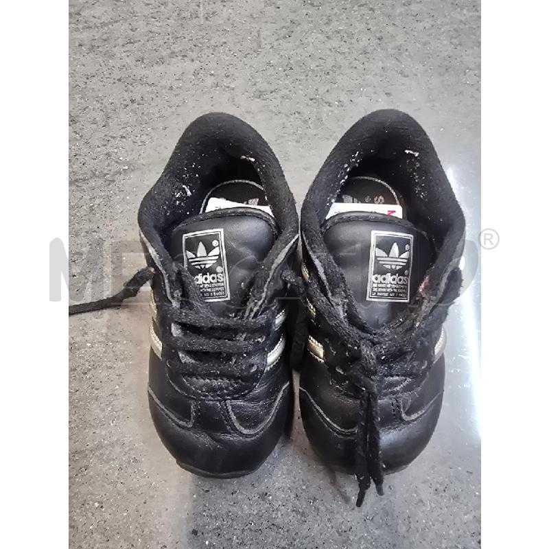 SCARPE BAMBINO ADIDAS NERO SILVER | Mercatino dell'Usato Acerra 1