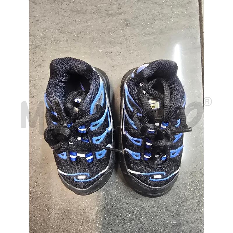 SCARPE BAMBINO NIKE NERO BLU SFUMATO | Mercatino dell'Usato Acerra 1