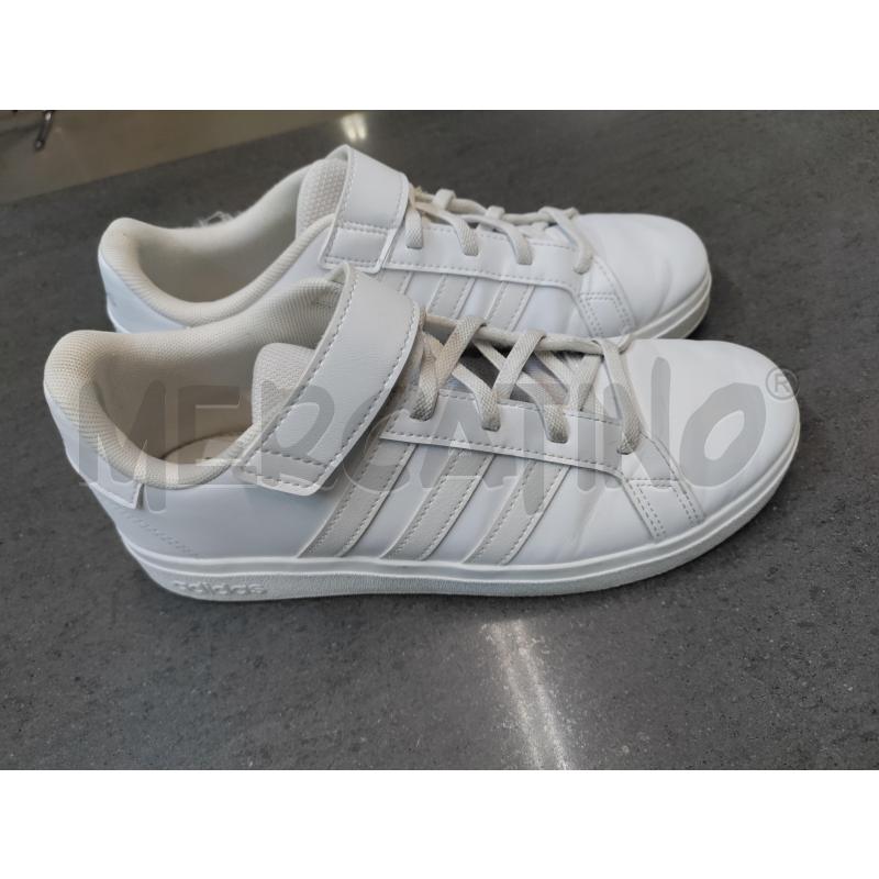SCARPE DONNA ADIDAS BIANCO | Mercatino dell'Usato Acerra 2
