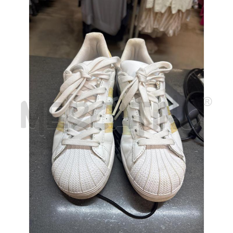 SCARPE DONNA BIANCO ADIDAS ARANCIONE | Mercatino dell'Usato Acerra 1