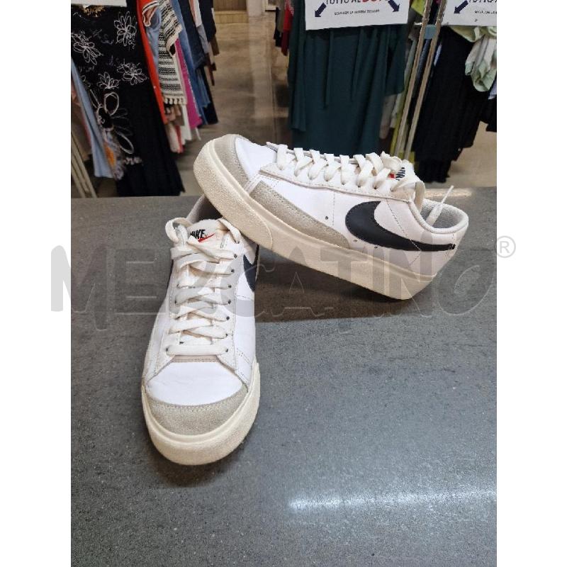 SCARPE DONNA BIANCO NERO NIKE | Mercatino dell'Usato Acerra 2