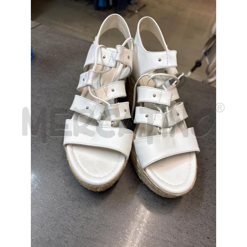 SCARPE DONNA NERO GIARDINI BIANC FASCE | Mercatino dell'Usato Acerra 1