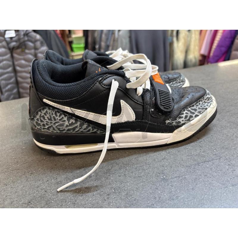 SCARPE DONNA NIKE AIR JORDAN NERO BIANCO ARANCIONE | Mercatino dell'Usato Acerra 2