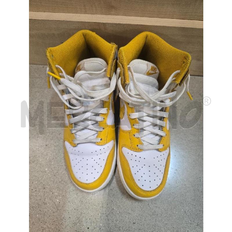 SCARPE DONNA NIKE BIANCO GIALLO | Mercatino dell'Usato Acerra 1