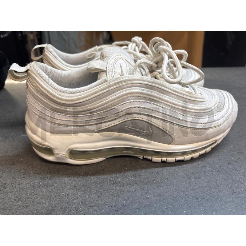 SCARPE DONNA NIKE BIANCO RIGATO | Mercatino dell'Usato Acerra 2
