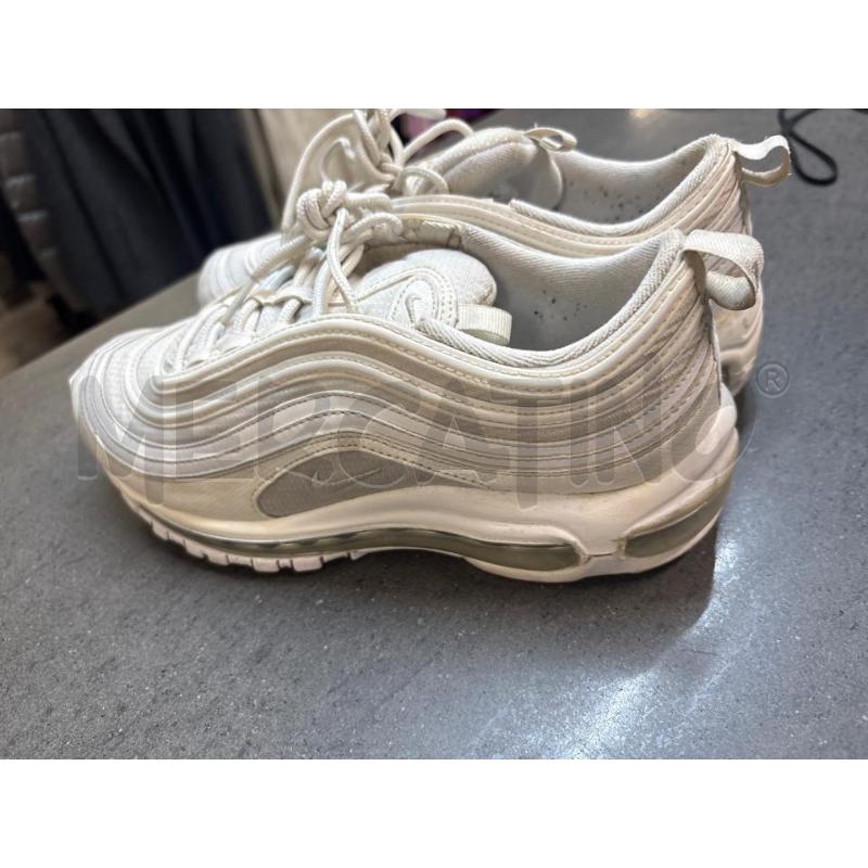 SCARPE DONNA NIKE BIANCO RIGATO | Mercatino dell'Usato Acerra 3