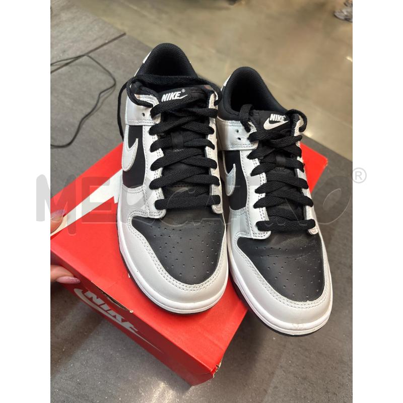 SCARPE DONNA NIKE DUNK NERO BIANCO | Mercatino dell'Usato Acerra 1