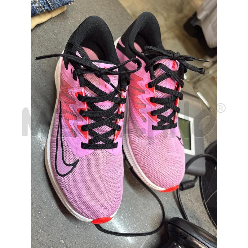 SCARPE DONNA NIKE ROSA NERO IN MAGLIA | Mercatino dell'Usato Acerra 1