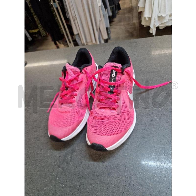 SCARPE DONNA ROSA BIANCO NIKE | Mercatino dell'Usato Acerra 1