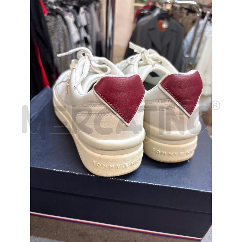 SCARPE DONNA TOMMY HILFIGER BIANCO  | Mercatino dell'Usato Acerra 2