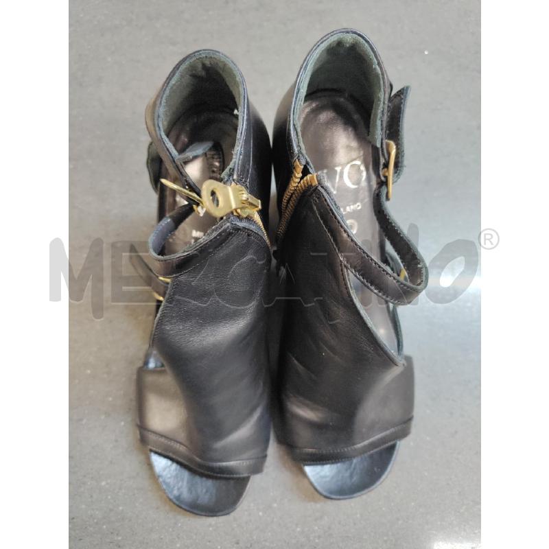 SCARPE DONNA WO NERO MEZZO STIVALETTO  | Mercatino dell'Usato Acerra 1