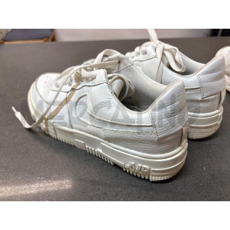 SCARPE NIKE AIR BIANCO | Mercatino dell'Usato Acerra 3