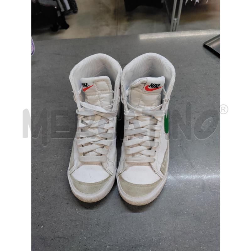 SCARPE NIKE BIANCO VERDE | Mercatino dell'Usato Acerra 1