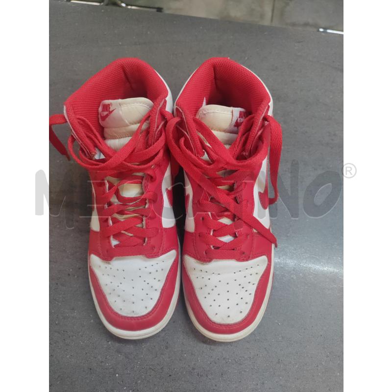 SCARPE NIKE ROSSO BIANCO | Mercatino dell'Usato Acerra 1
