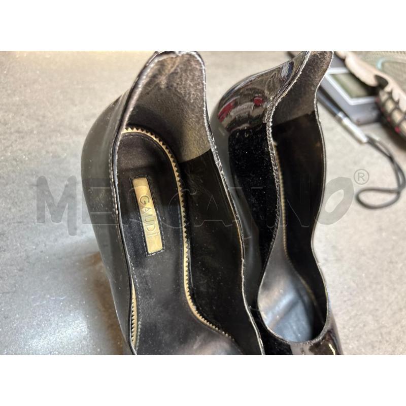 SCARPE TACCHI GAUDÌ NERO LUCIDO | Mercatino dell'Usato Acerra 2