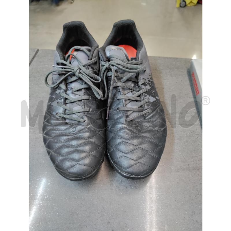 SCARPE UOMO DA CALCIO KIPSTA NERO GRIGIO | Mercatino dell'Usato Acerra 1