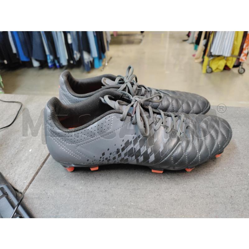 SCARPE UOMO DA CALCIO KIPSTA NERO GRIGIO | Mercatino dell'Usato Acerra 2