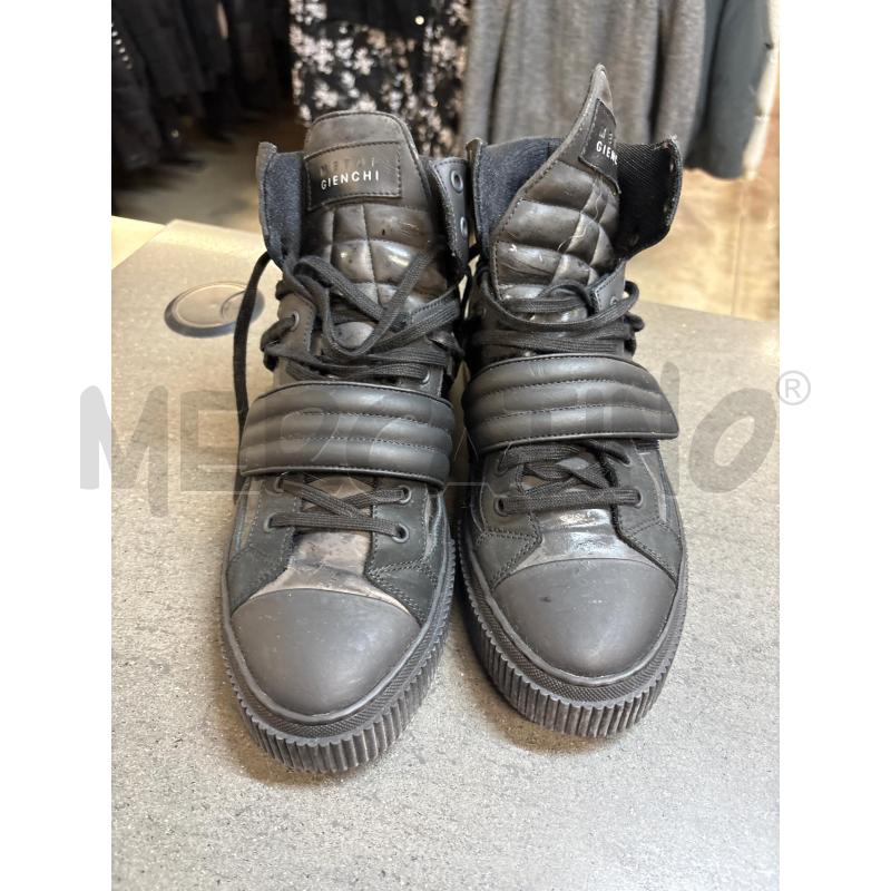 SCARPE UOMO METAL GIENCHI NERO | Mercatino dell'Usato Acerra 1