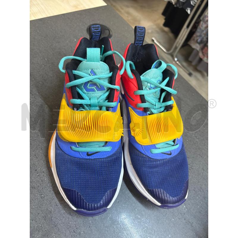 SCARPE UOMO NIKE COLORATE | Mercatino dell'Usato Acerra 1
