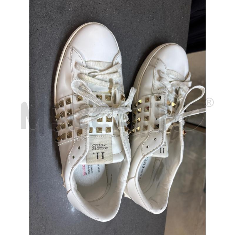 SCARPE UOMO VALENTINO GARAVANI BIANCO CON BORCHIE DA RIVEDERE | Mercatino dell'Usato Acerra 4