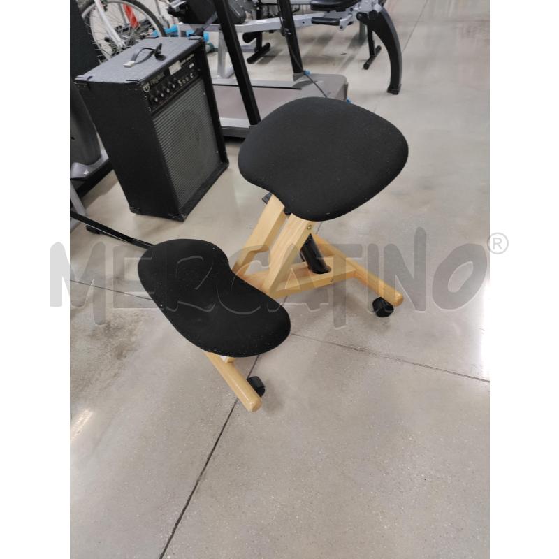 SEDIA ERGONOMETRICA CON GINOCCHIATOIO LEGNO  | Mercatino dell'Usato Acerra 2