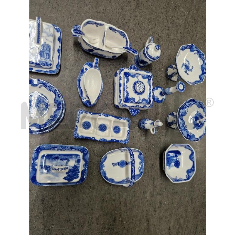 SET 23 PZ BIANCO BLU DECORO BAVARIA | Mercatino dell'Usato Acerra 3