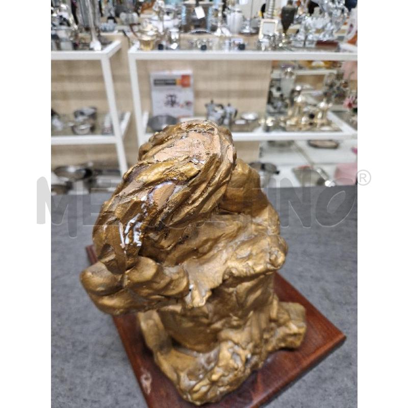 STATUA BACIO TRA UOMO E DONNA DORATA CRETA  | Mercatino dell'Usato Acerra 3