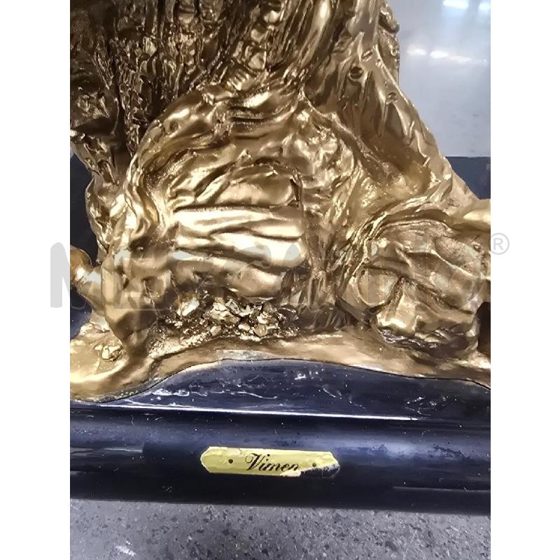STATUA CAVALLO DORATO BASE NERO | Mercatino dell'Usato Acerra 2