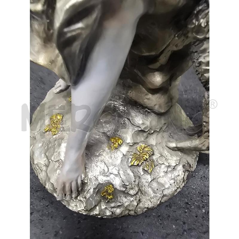 STATUA DONNA SILVER CAPPELLO PECORA | Mercatino dell'Usato Acerra 2