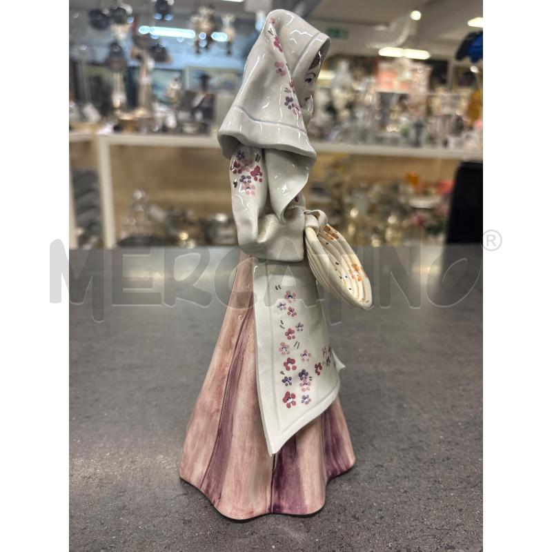 STATUETTA DONNA VESTITO BIANCO ROSA PIATTO | Mercatino dell'Usato Acerra 2
