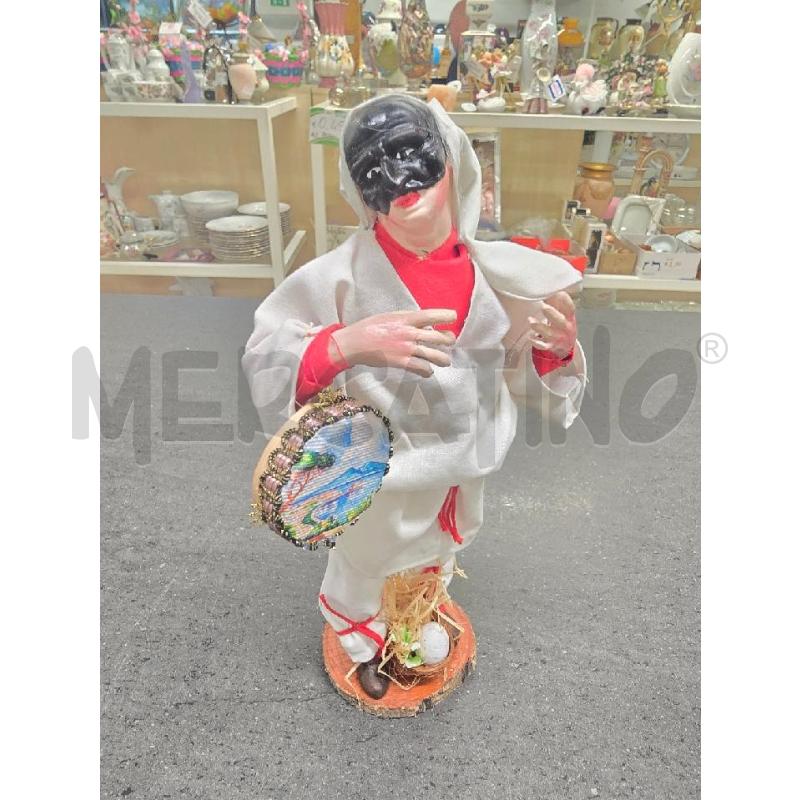 STATUETTA PULCINELLA VESTITO BIANCO TAMBURELLO | Mercatino dell'Usato Acerra 1