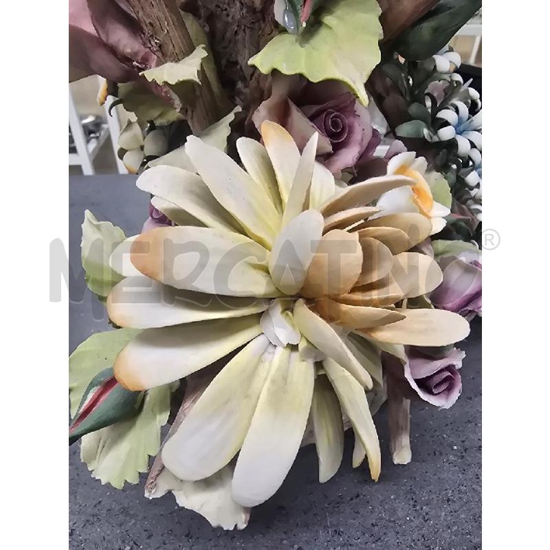 STATUETTA TRONCO FIORI VARI COLORI DA RIVEDERE | Mercatino dell'Usato Acerra 3