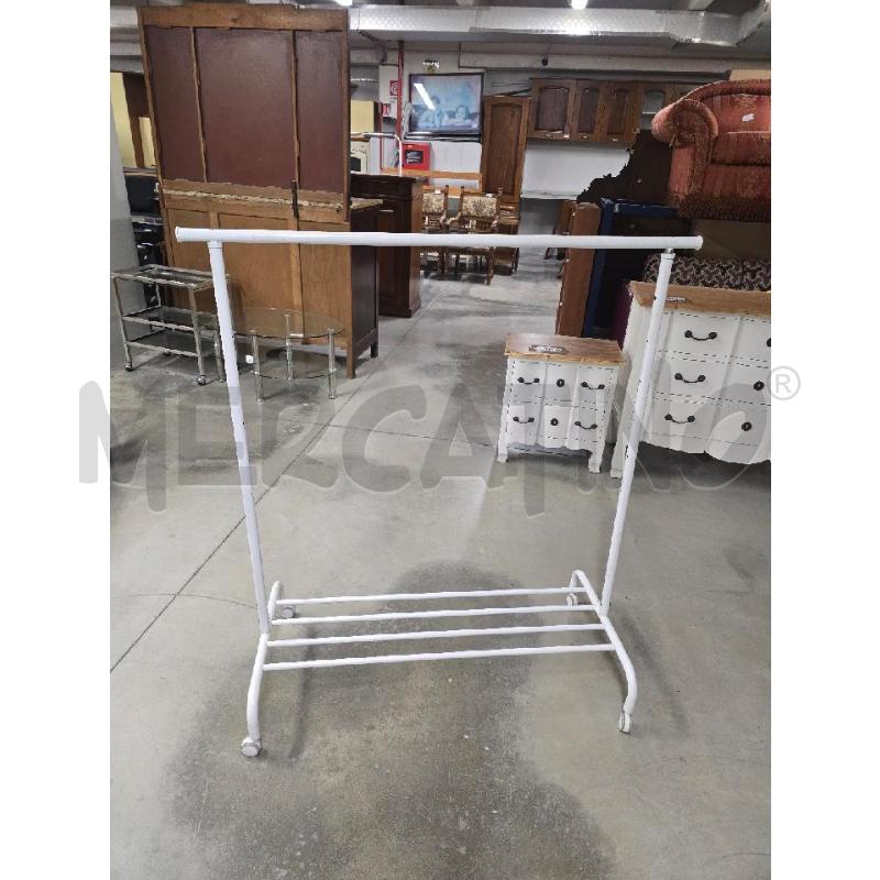 STEND BIANCO IKEA | Mercatino dell'Usato Acerra 1