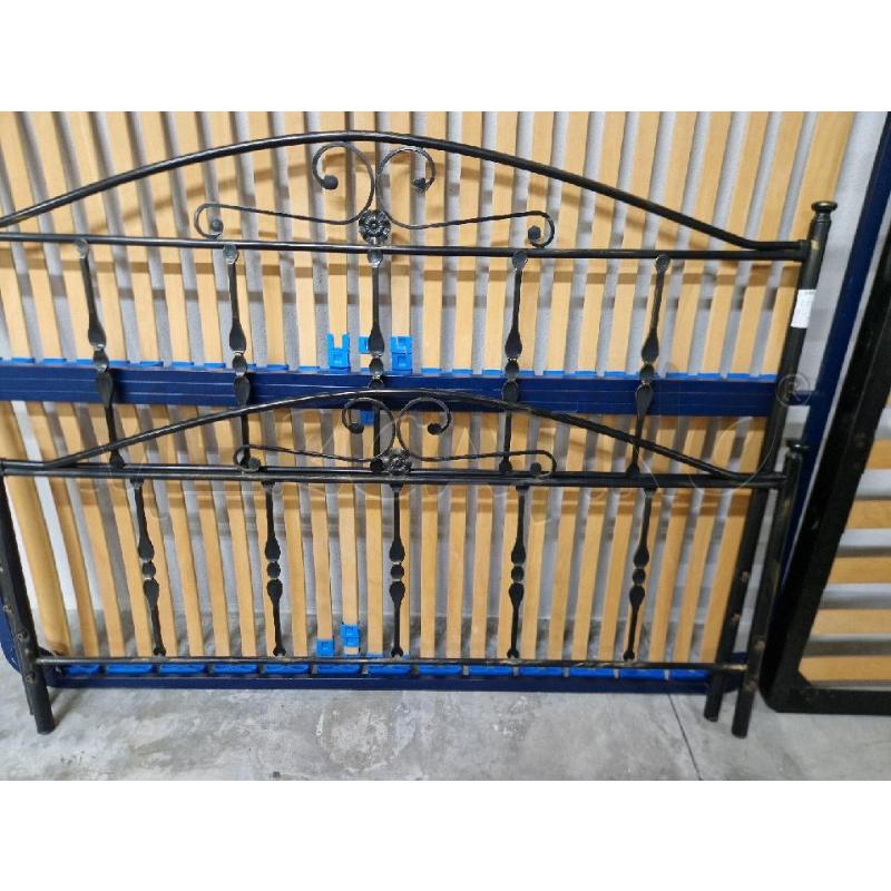 STRUTTURA LETTO FB  | Mercatino dell'Usato Acerra 1