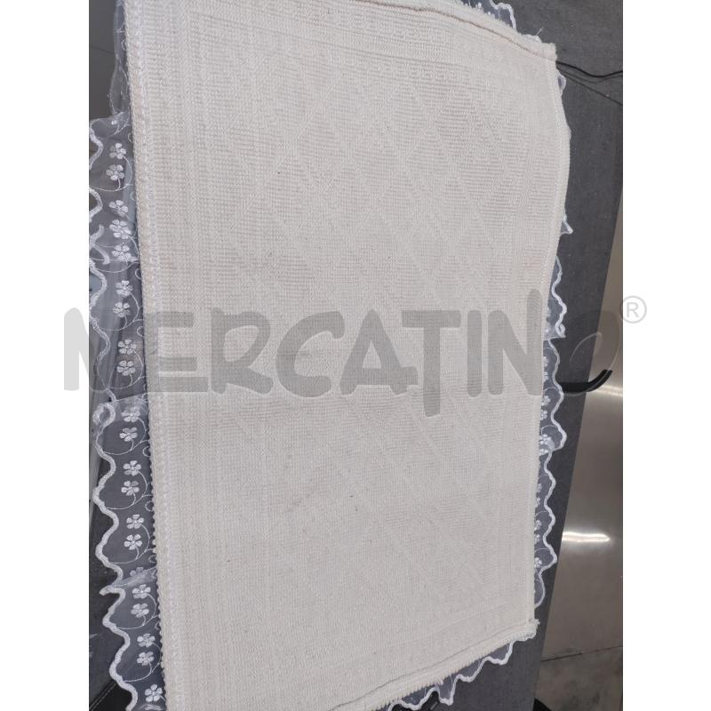 TAPPETO BEIGE GRIGIO FIORE BLU | Mercatino dell'Usato Acerra 2