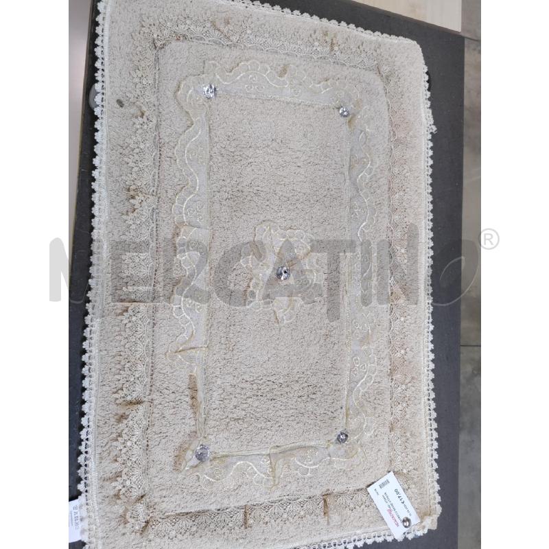TAPPETO BEIGE STRASS | Mercatino dell'Usato Acerra 1