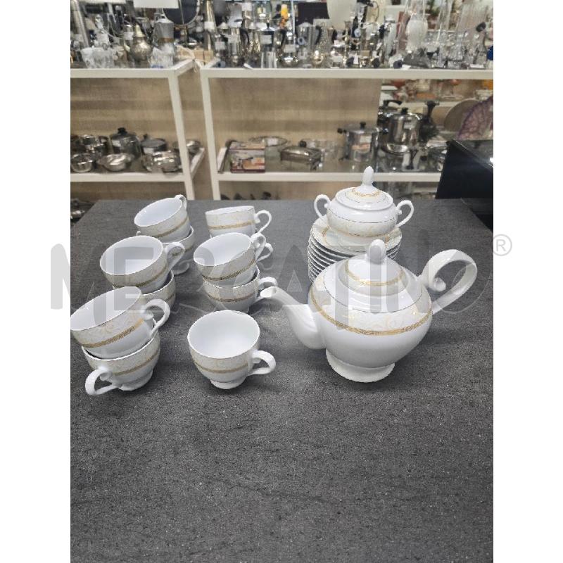 TAZZE PZ. 11+PIATT+TEIERA+ZUCCH BIANCA DORATA LIMOGES | Mercatino dell'Usato Acerra 1