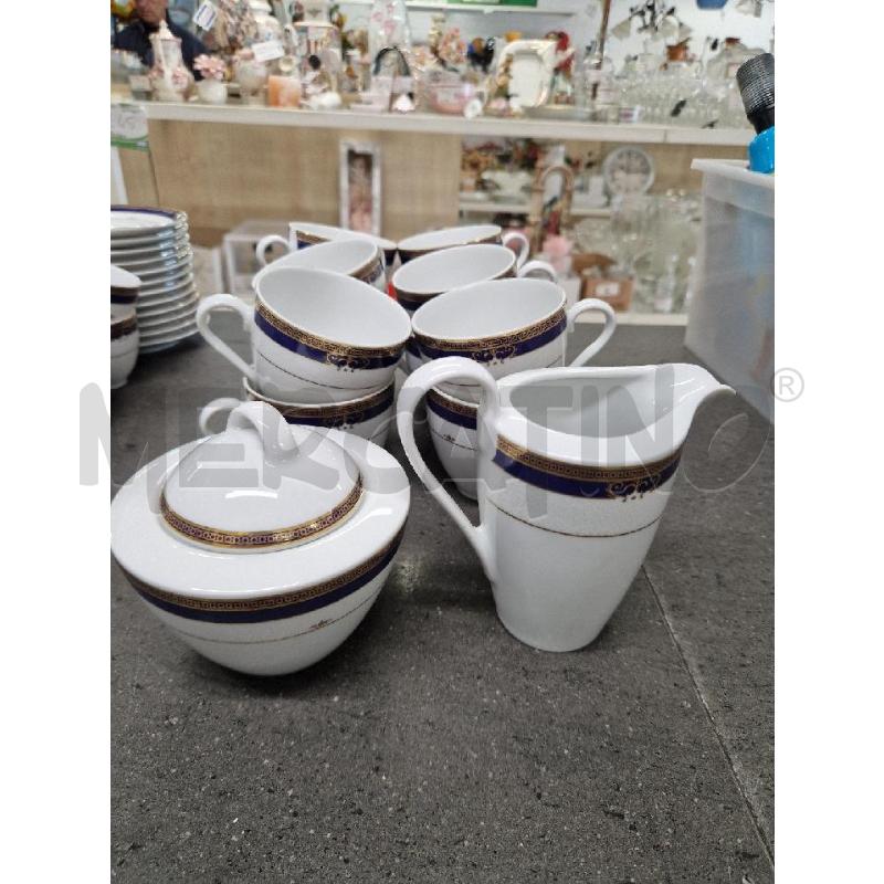TAZZE PZ. 12+TEIERA+ZUCCH+LATT BIANCO DORATO BLU | Mercatino dell'Usato Acerra 2
