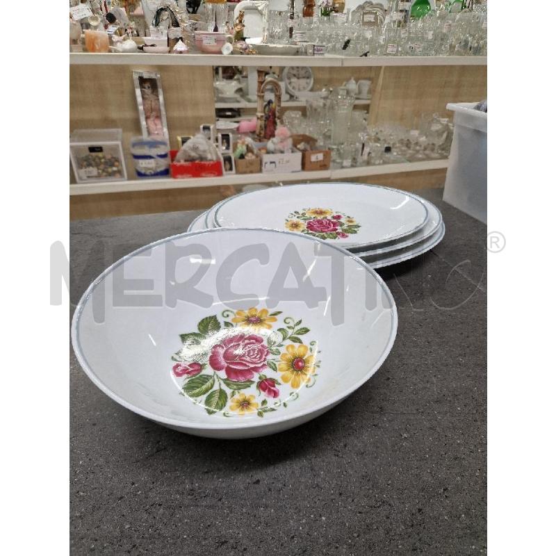 ZUPPIERA +3PIATTI PORTATA BIANCO FIORI | Mercatino dell'Usato Acerra 1