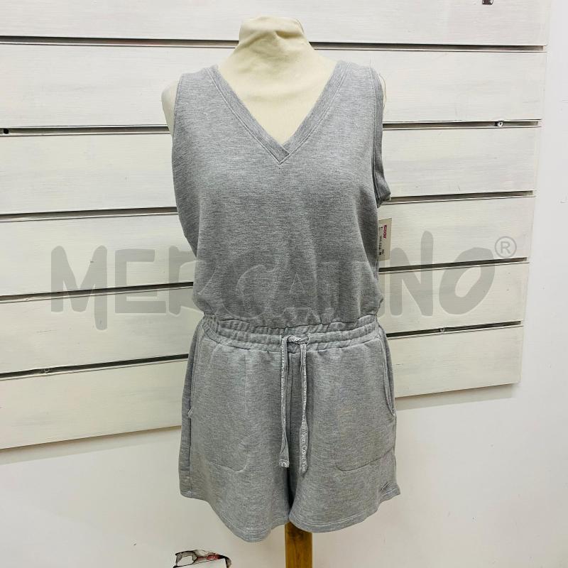 ABITO DONNA CALVIN KLEIN FELPATA SCOLLO V PANTALONCINO GRIGIA | Mercatino dell'Usato Lago patria - giugliano in c. 1