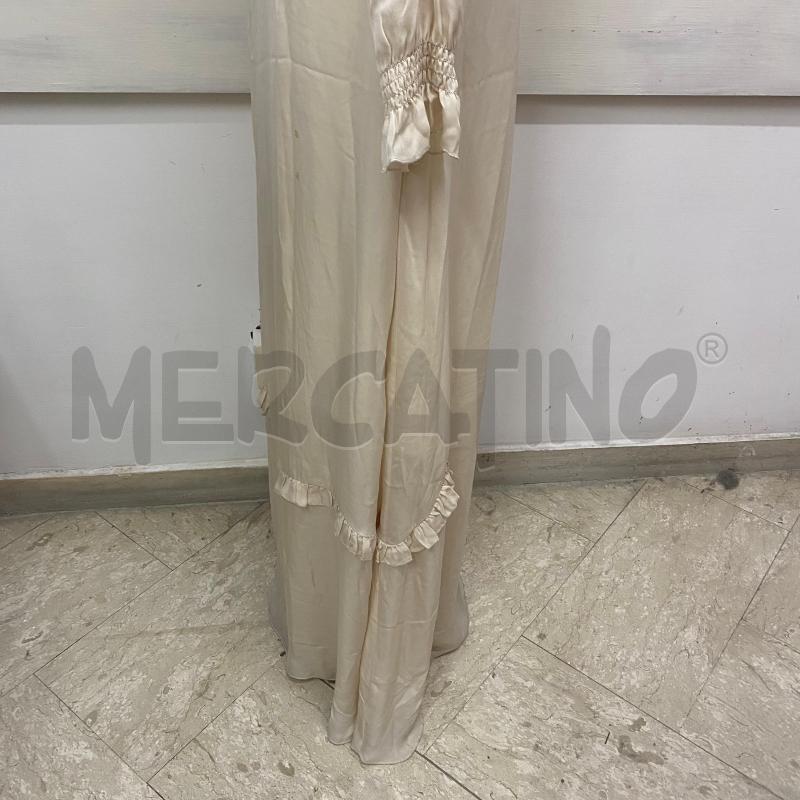 ABITO DONNA INTROPIA BEIGE CON PICCOLI VOLANT LUNGO | Mercatino dell'Usato Lago patria - giugliano in c. 3