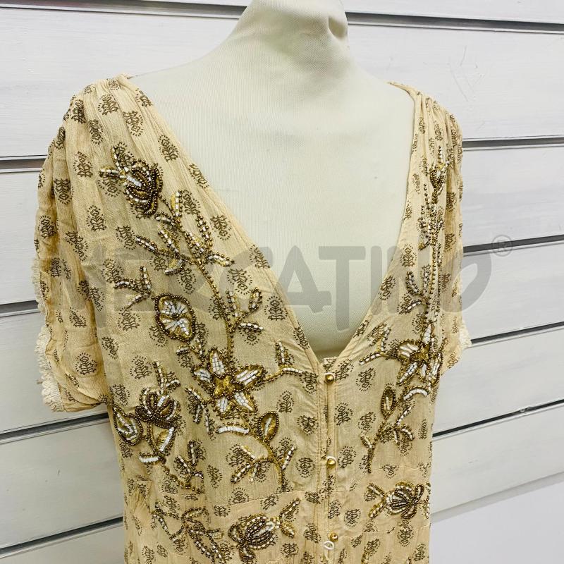 ABITO DONNA STILE INDIANO BEIGE DISEGNI E CORALLINI CHIUSURA BOTTONI | Mercatino dell'Usato Lago patria - giugliano in c. 3