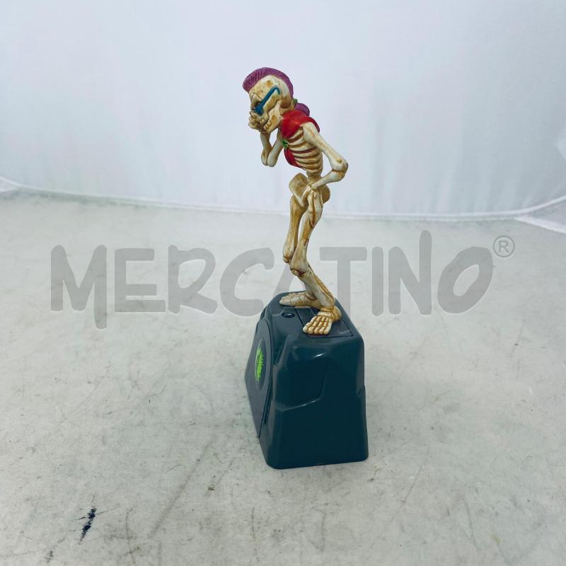 ACTION FIGURE SONORA PICCOLI BRIVIDI SCHELETRO | Mercatino dell'Usato Lago patria - giugliano in c. 2
