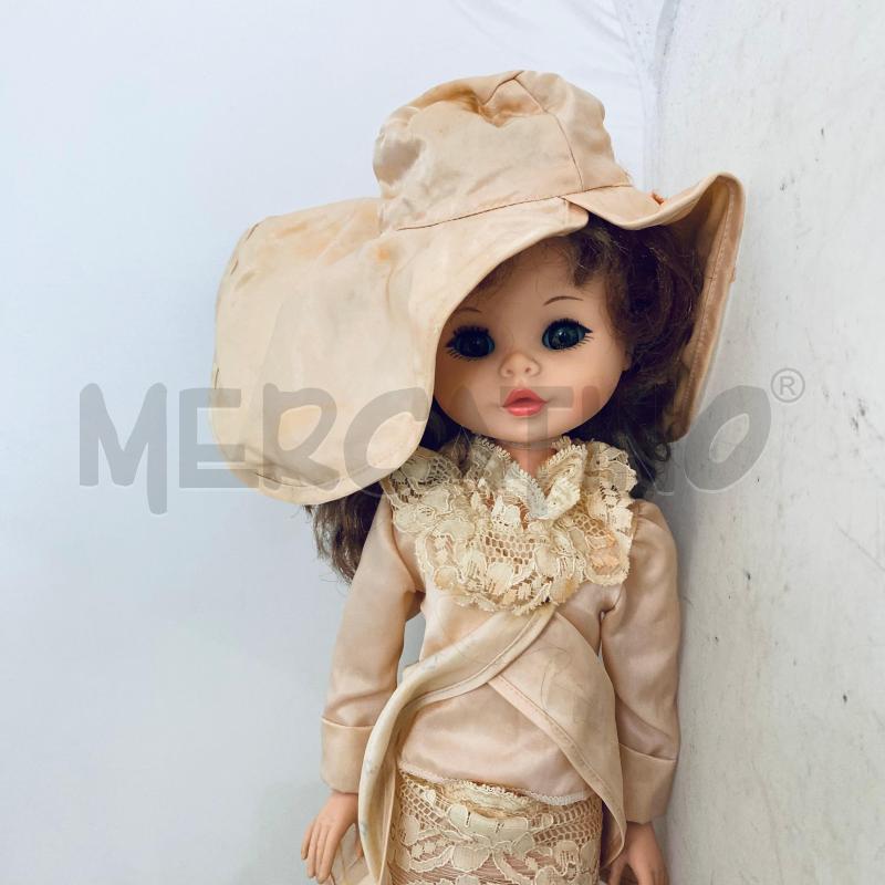 BAMBOLE D'EPOCA FURGA VESTITO ROSA CIPRIA CN CAPPELLO | Mercatino dell'Usato Lago patria - giugliano in c. 5