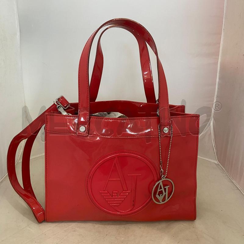 BORSA DONNA ARMANI JEANS VERNICE ROSSA CON TRACOLLA | Mercatino dell'Usato Lago patria - giugliano in c. 1