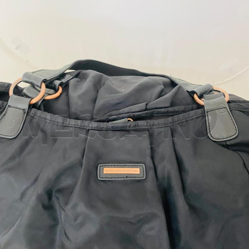 BORSA DONNA BENETTON NERO TESSUTO DUE MANICI  | Mercatino dell'Usato Lago patria - giugliano in c. 2