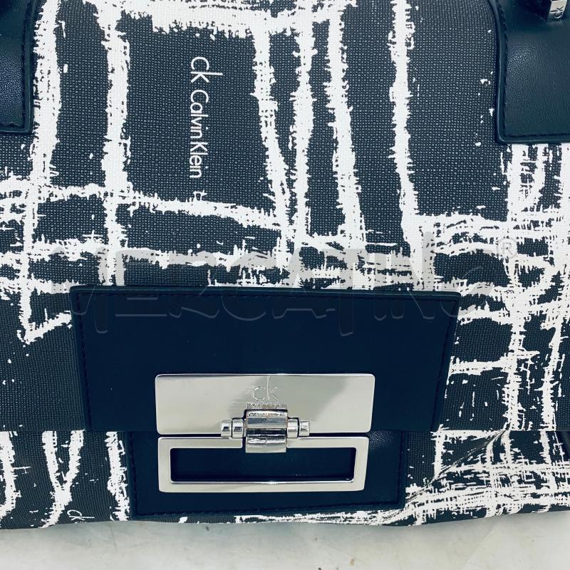 BORSA DONNA CALVIN KLEIN A MANO BIANCA E NERA | Mercatino dell'Usato Lago patria - giugliano in c. 2