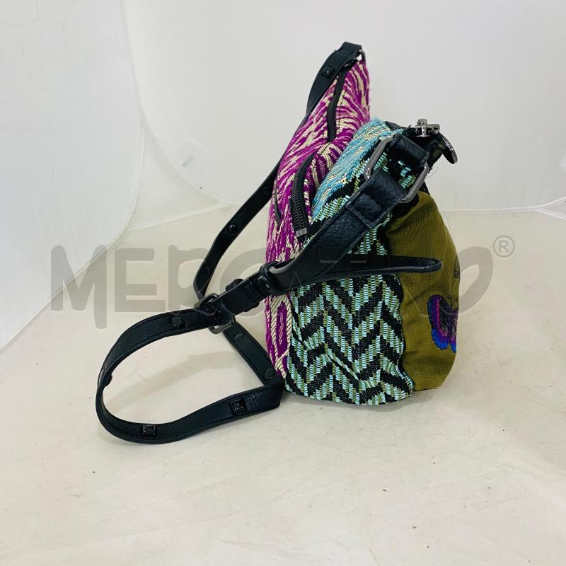 BORSA DONNA DESIGUAL LAVORATA NERA CON FARFALLE TESSUTO  | Mercatino dell'Usato Lago patria - giugliano in c. 2