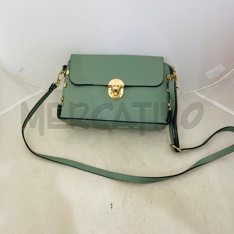 BORSA DONNA GENUINE LEATHER CON TRACOLLA BORCHIE DORATE | Mercatino dell'Usato Lago patria - giugliano in c. 1