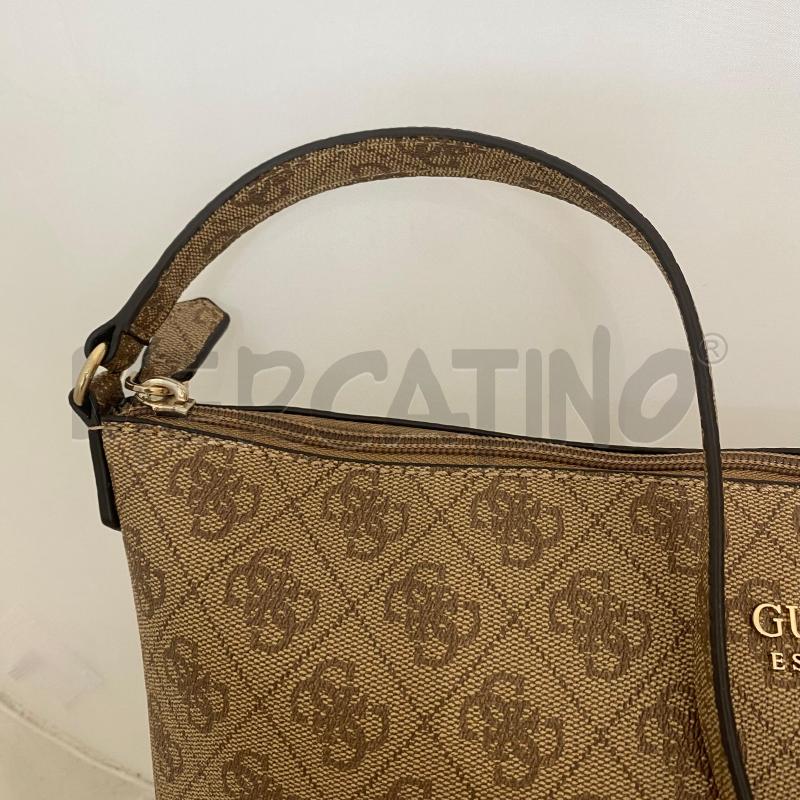 BORSA DONNA GUESS MONOGRAM BEIGE | Mercatino dell'Usato Lago patria - giugliano in c. 2